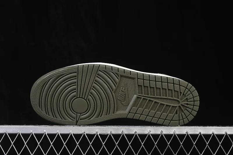 All categories Air Jordan Jordan series basketball shoes Air Jordan 1 Low G version pure original Air Jordan 1 Low OG "Medium Olive" AJ1 Joe 1 joint model olive green low-top retro culture basketball shoes HQ6998-200
